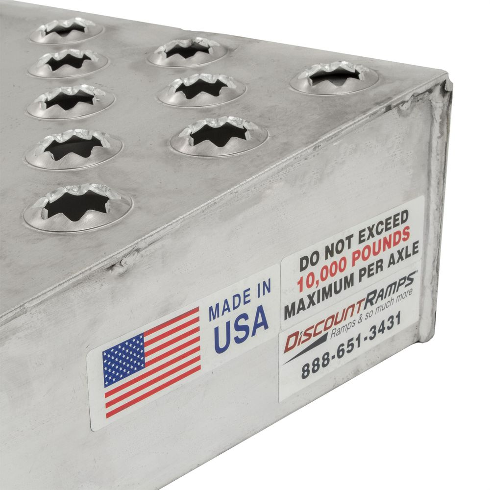 16" W Aluminum Shipping Container Wedge Ramps - 10,000 lb. Cap