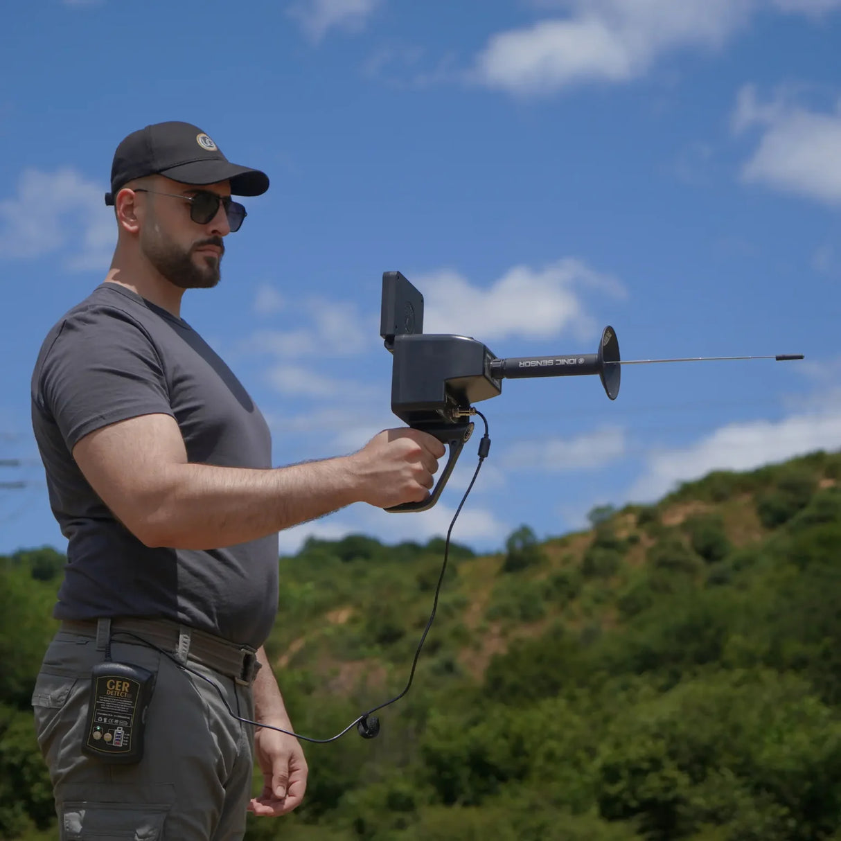 Titan X13 Metal Detector