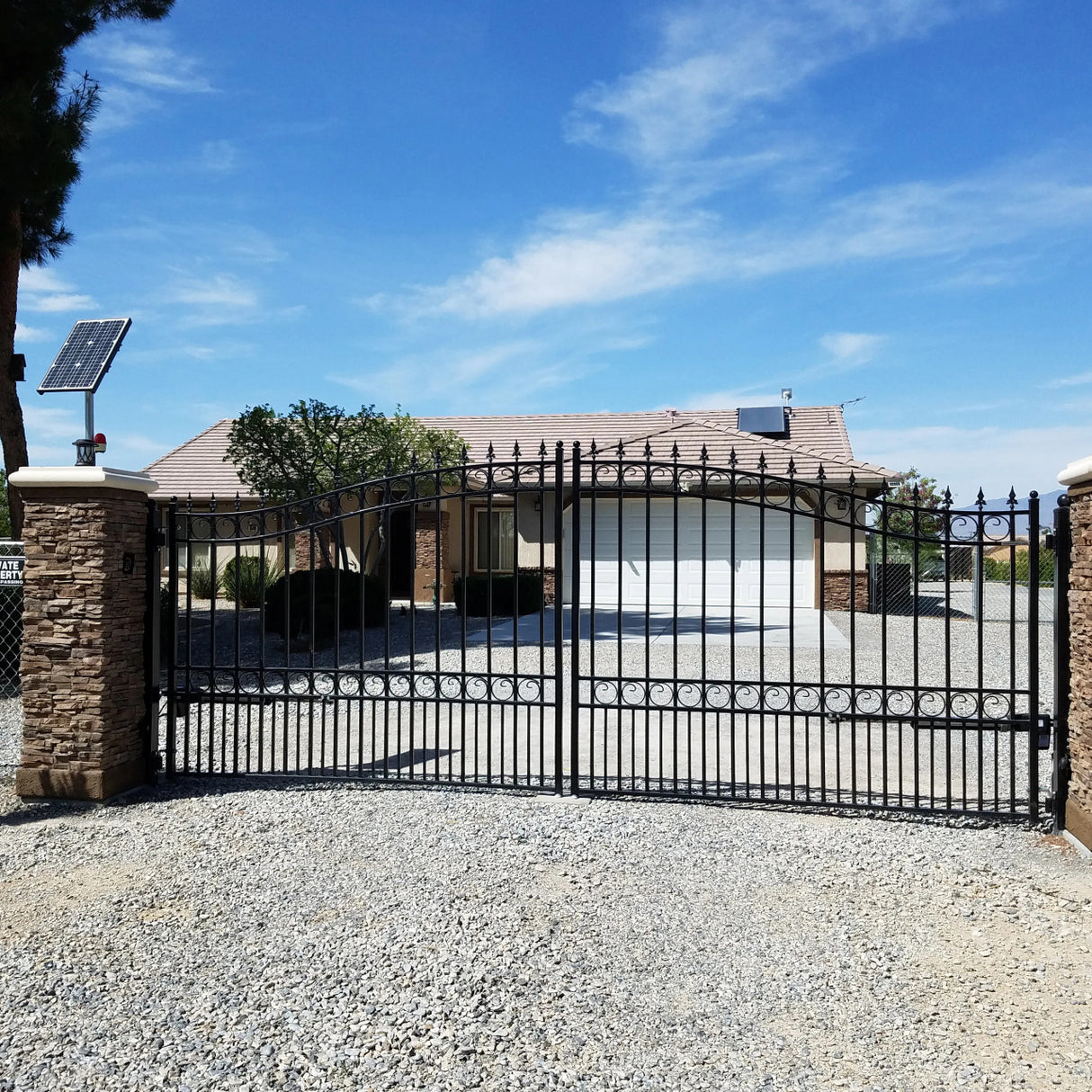 Aleko Steel Dual Swing Driveway Gate - LONDON Style - 16 x 6 Feet