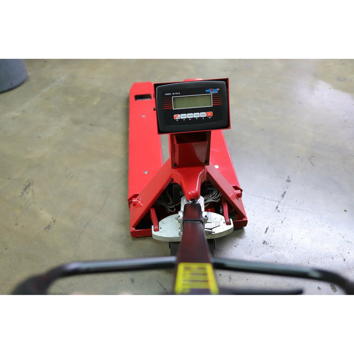 SellEton SL-5000-E-Narrow Pallet jack scale for European pallet or smaller pallets