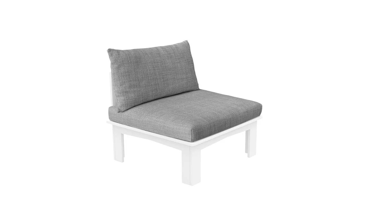 Ledge Lounger Mainstay Sectional Relaxed Middles