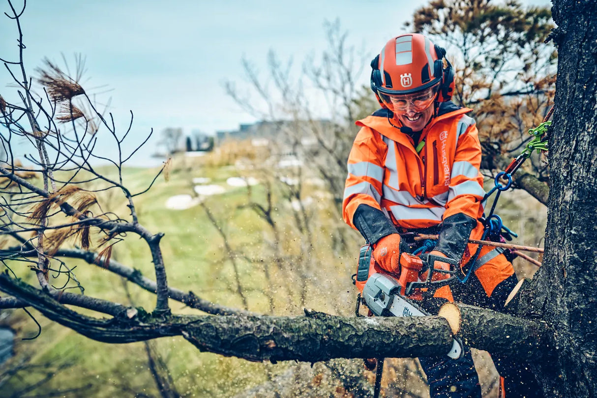 Husqvarna T542i XP Top-Handle Battery Chainsaw Kit
