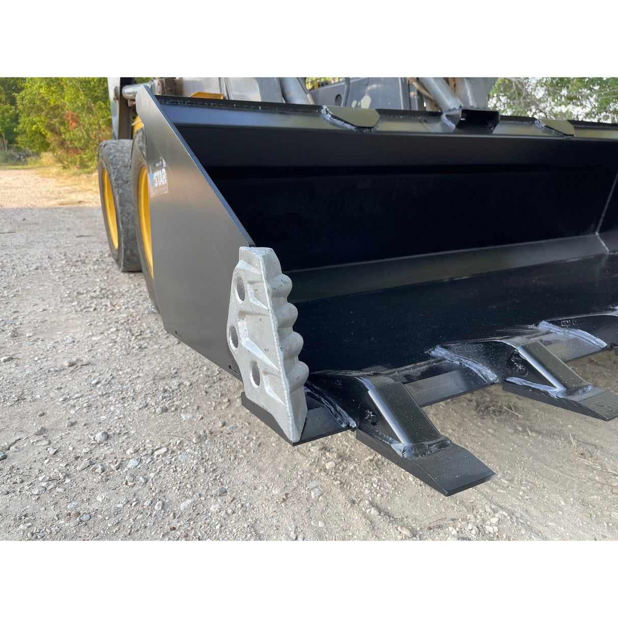 Star Industries 66" Heavy Duty Skid-Steer Bucket LP22A-66