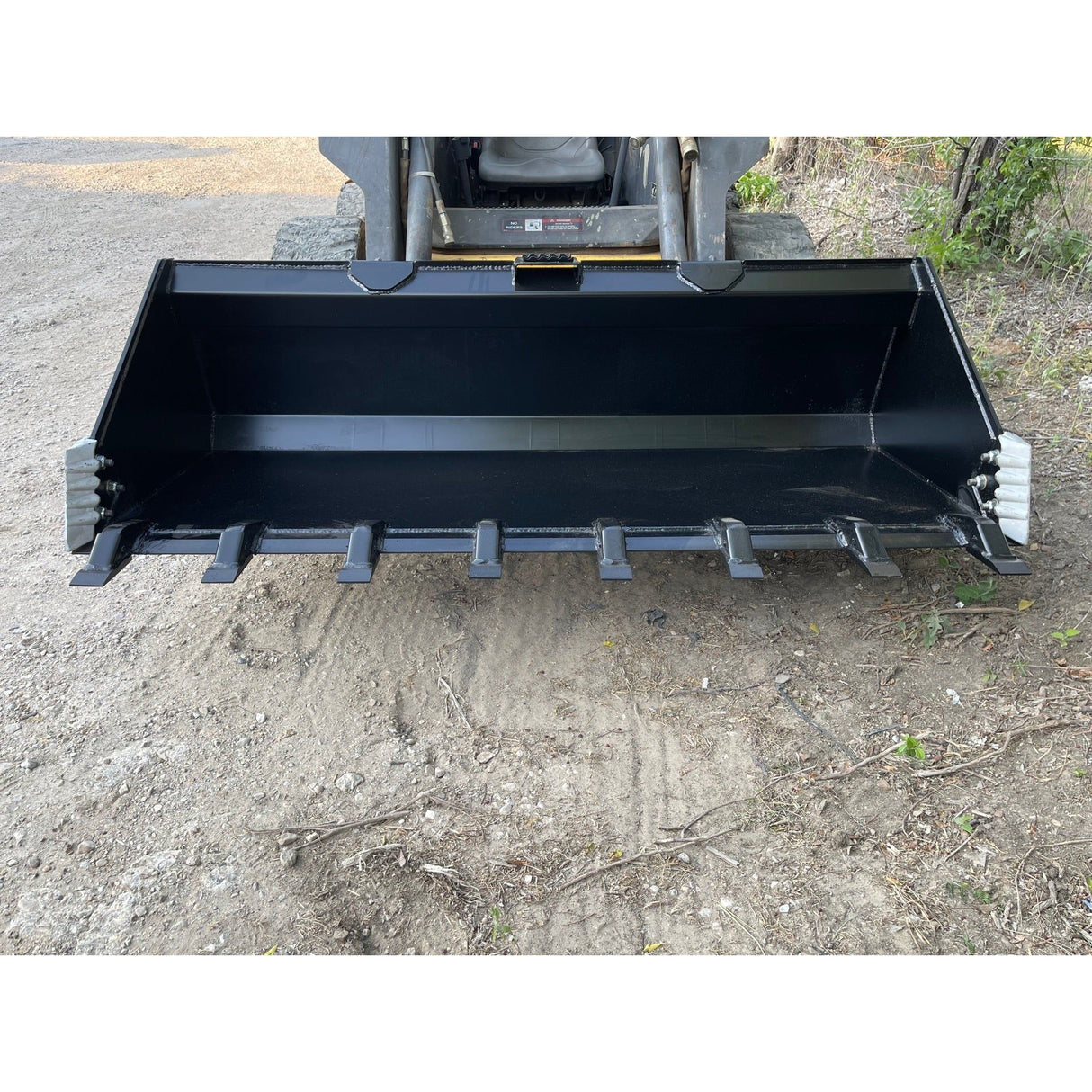 Star Industries 78" Heavy Duty Skid-Steer Bucket LP22A-78