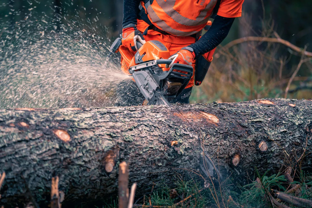 Husqvarna 592 XP® G Heated Handle Chainsaw