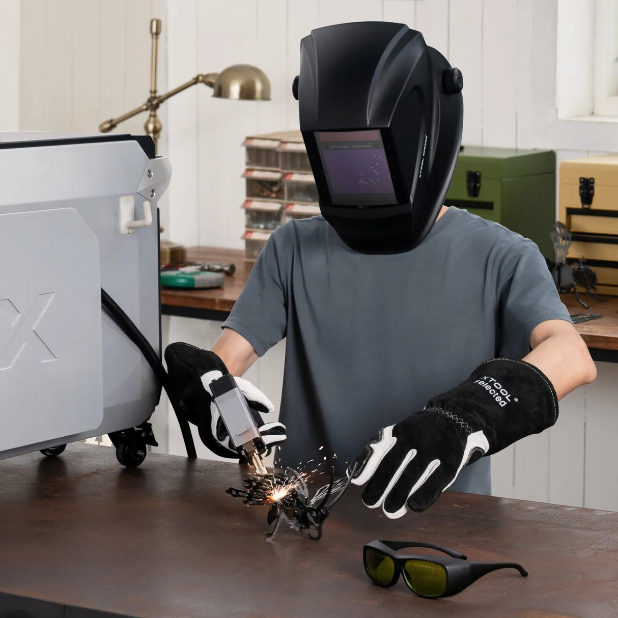 xTool 14in Laser Welding Gloves