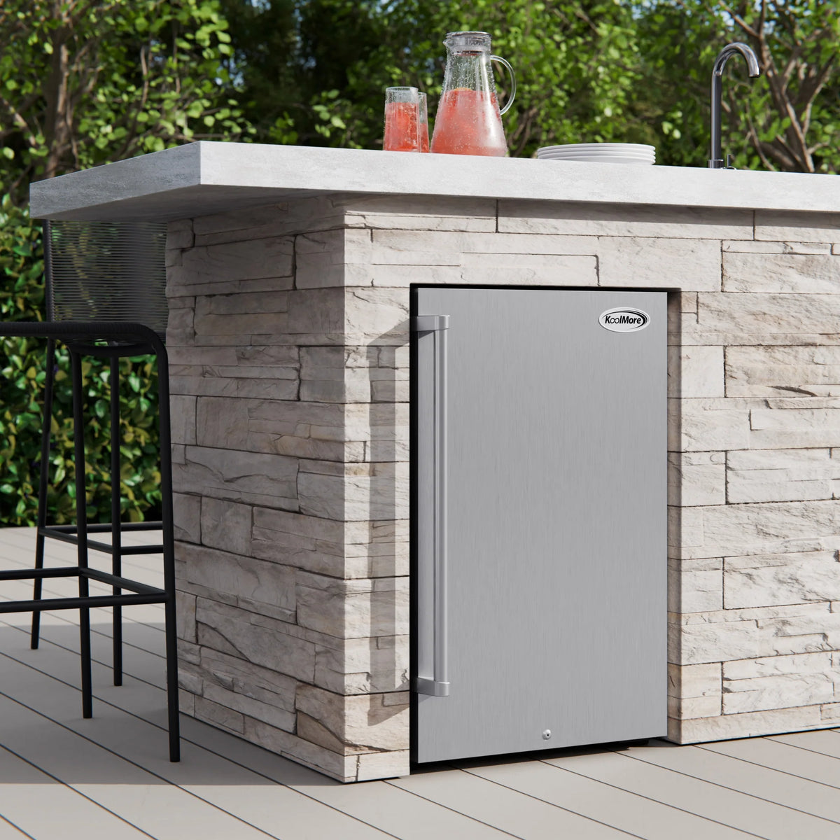 KoolMore 21 in. Outdoor Refrigerator with IPX 4 Rating and Glass Shelves 4.4 Cu. ft. in Stainless-Steel