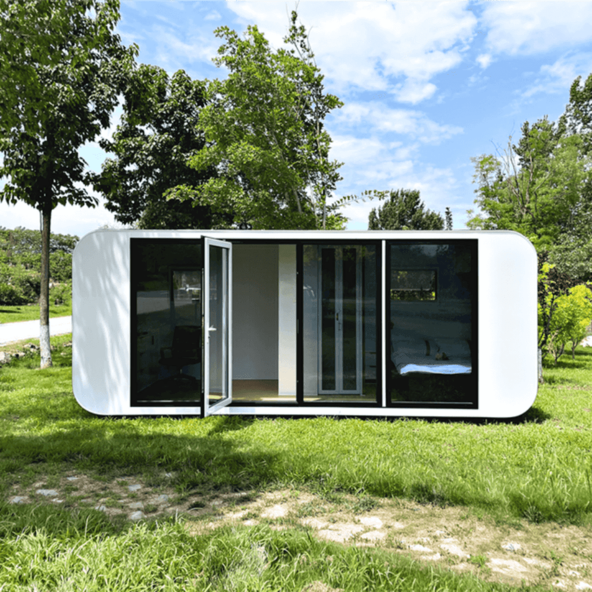 Outdoor Living and Working Tiny House 20ft