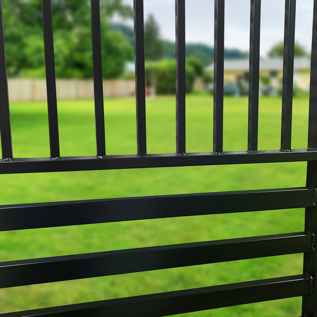 Aleko 4-Panel Fence Kit – BARCELONA Style – 8x5 ft.