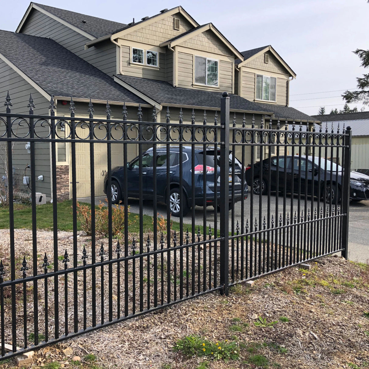 Aleko 4-Panel Steel Fence Kit – PRAGUE Style – 8x5 ft. Each