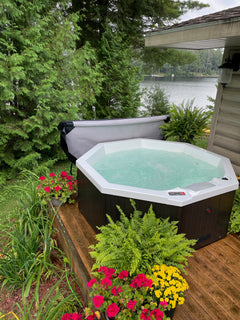 Canadian Spa Co. Muskoka Patio Spa