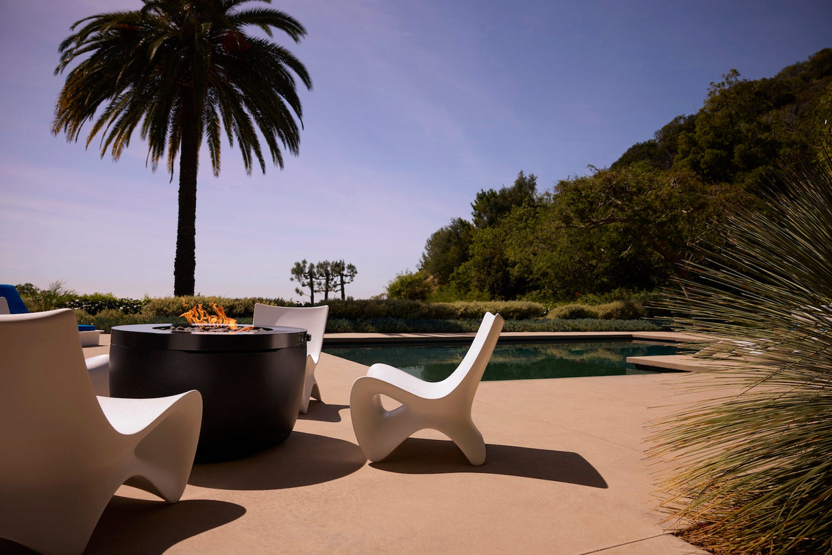Ledge Lounger Autograph Chair