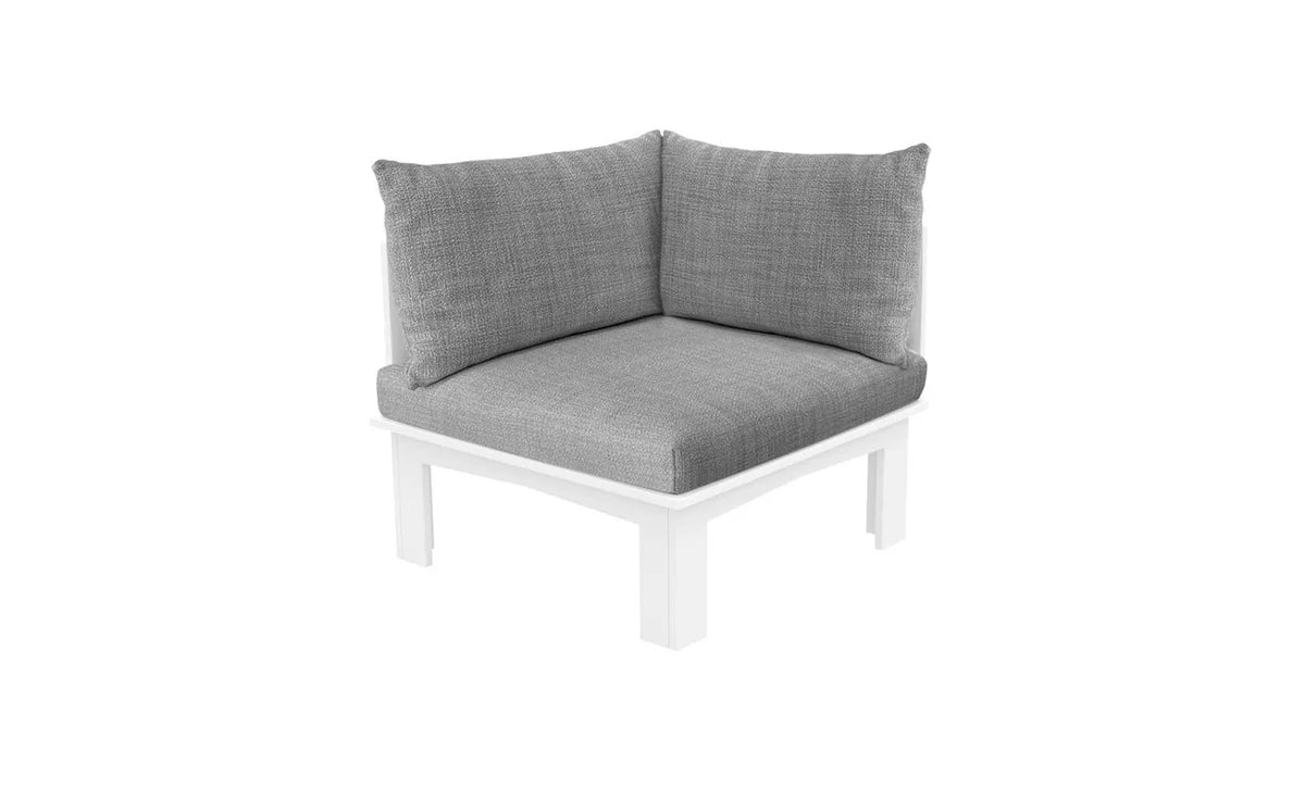 Ledge Lounger Mainstay Sectional Relaxed Left Corners