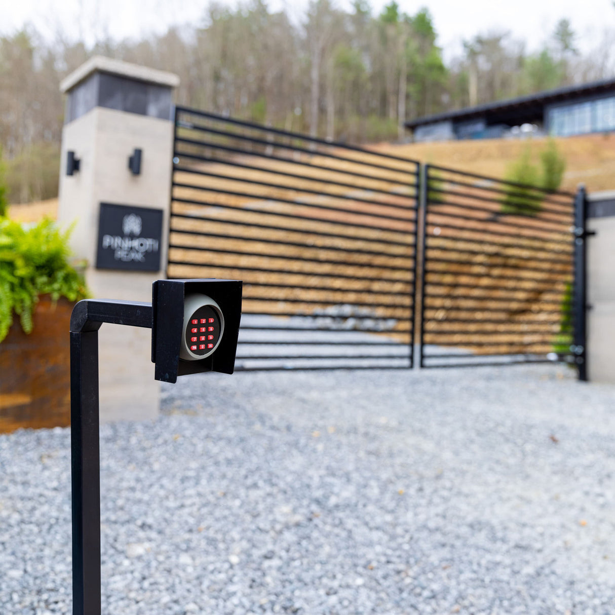 Aleko Universal Keypad Gooseneck Mounting Post - Black