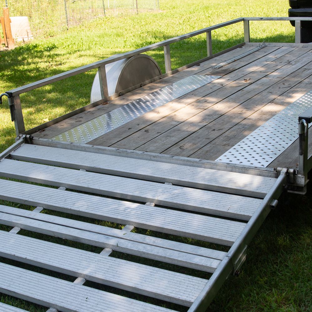 Trailer Tread w/Circle Punch Plate Traction