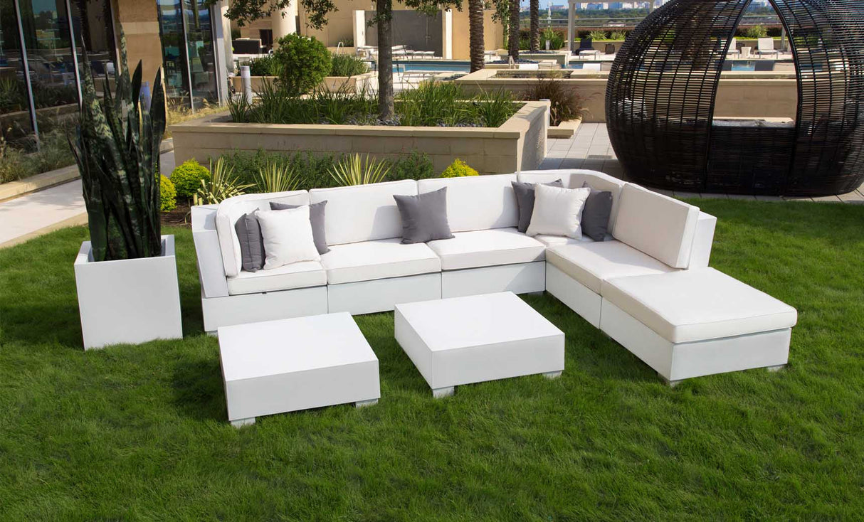 Ledge Lounger Signature Sectional Endcap