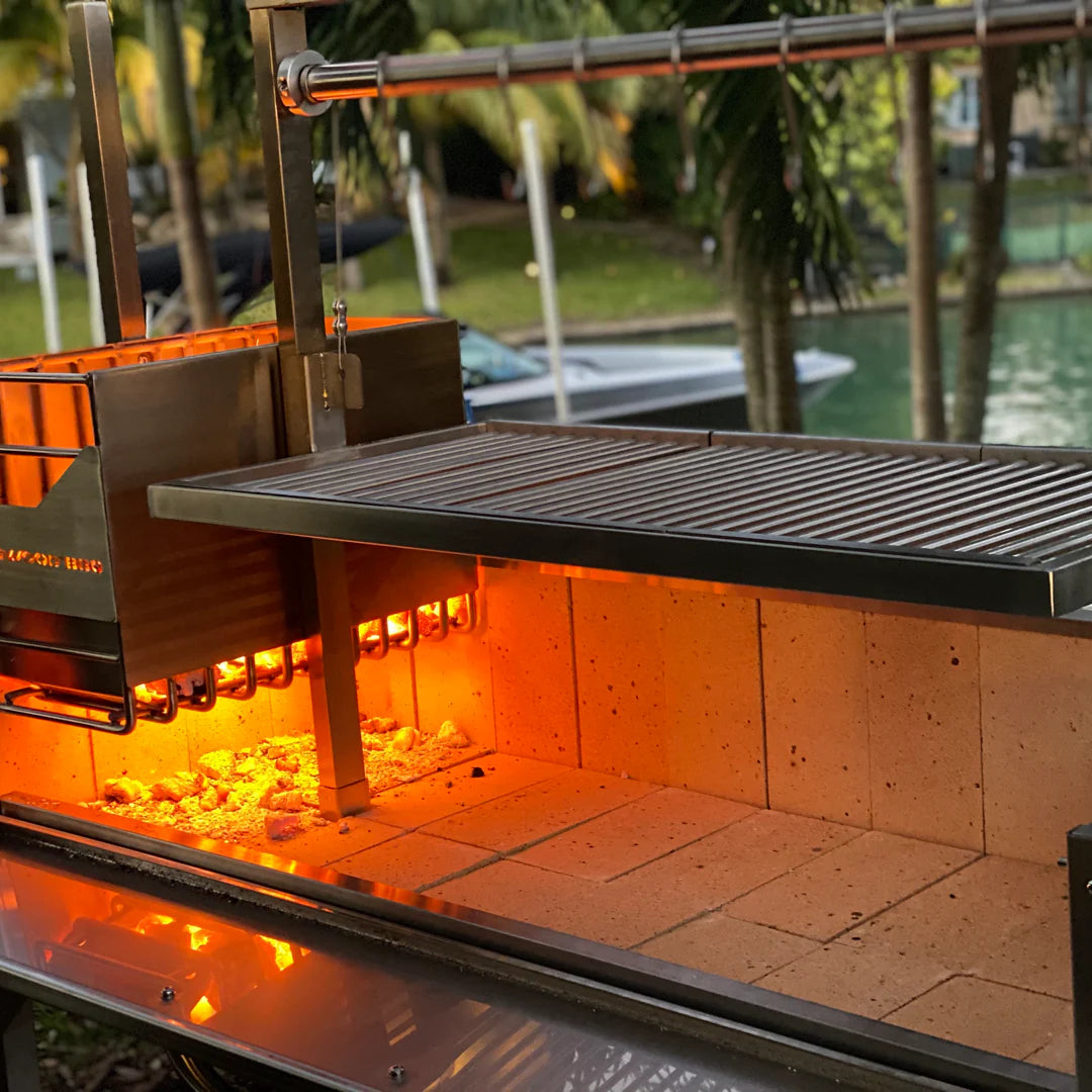 Santa Maria Grill for Open Fire Stainless Steel 4 Grilling Surfaces with Firebox Tagwood BBQ03SS