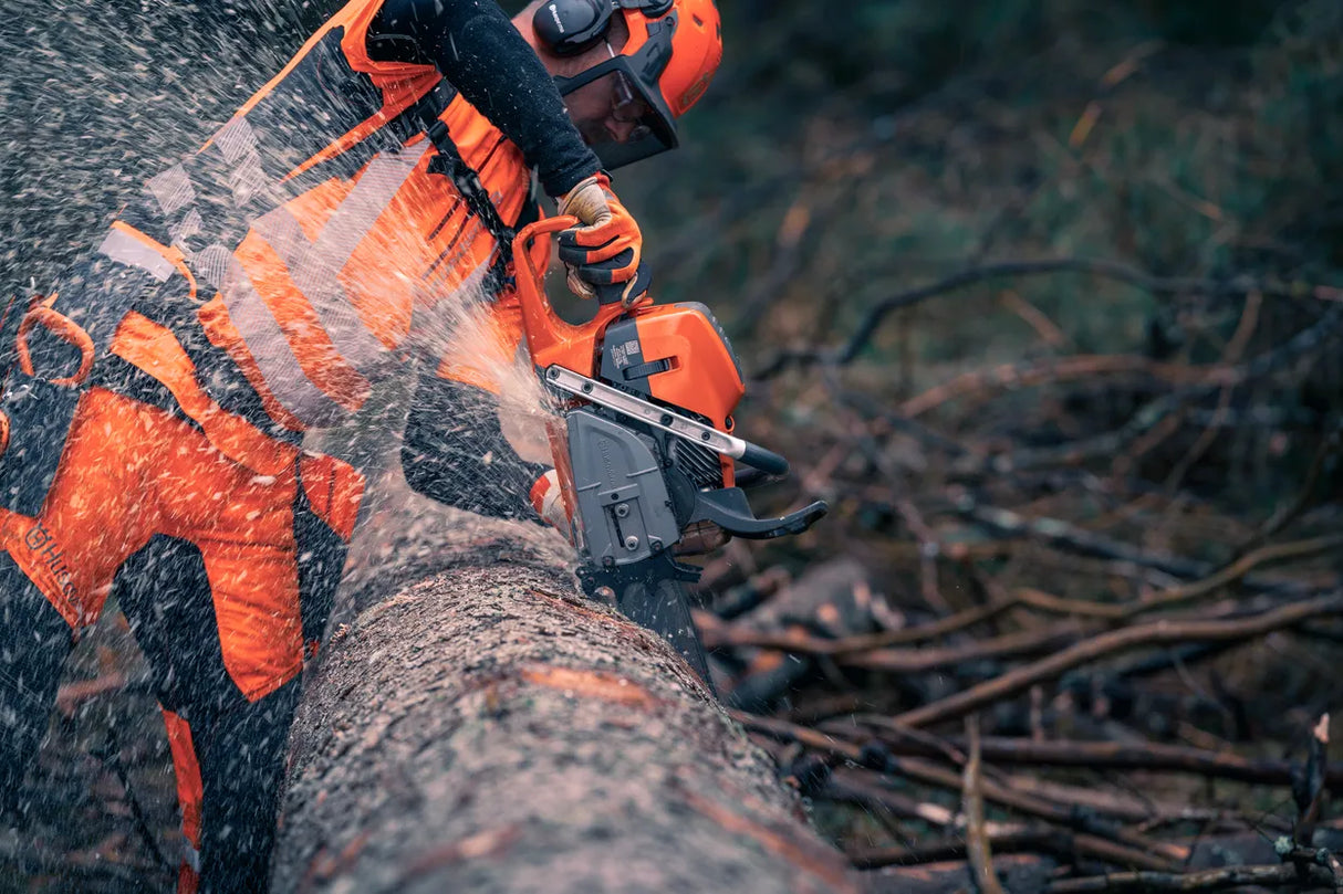 Husqvarna 592 XP® G Heated Handle Chainsaw