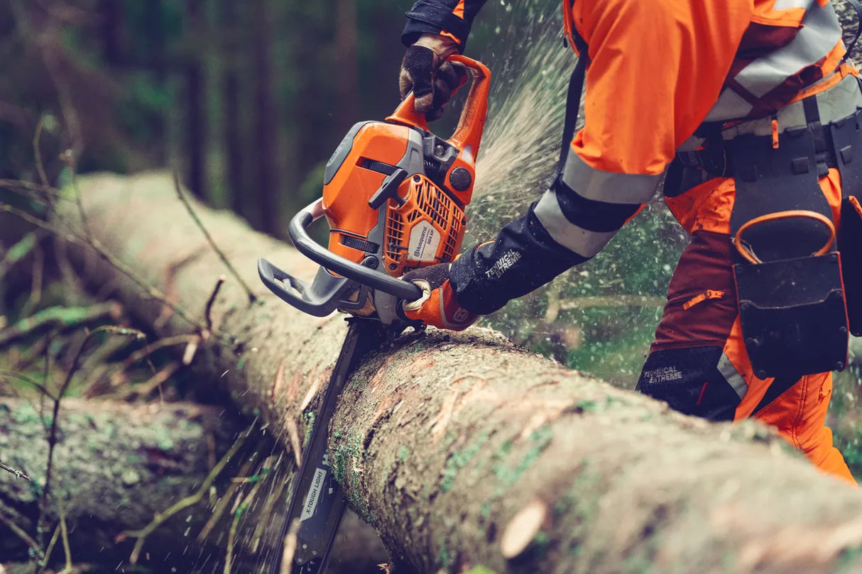 Husqvarna 564 XP® Fuel Injected Chainsaw