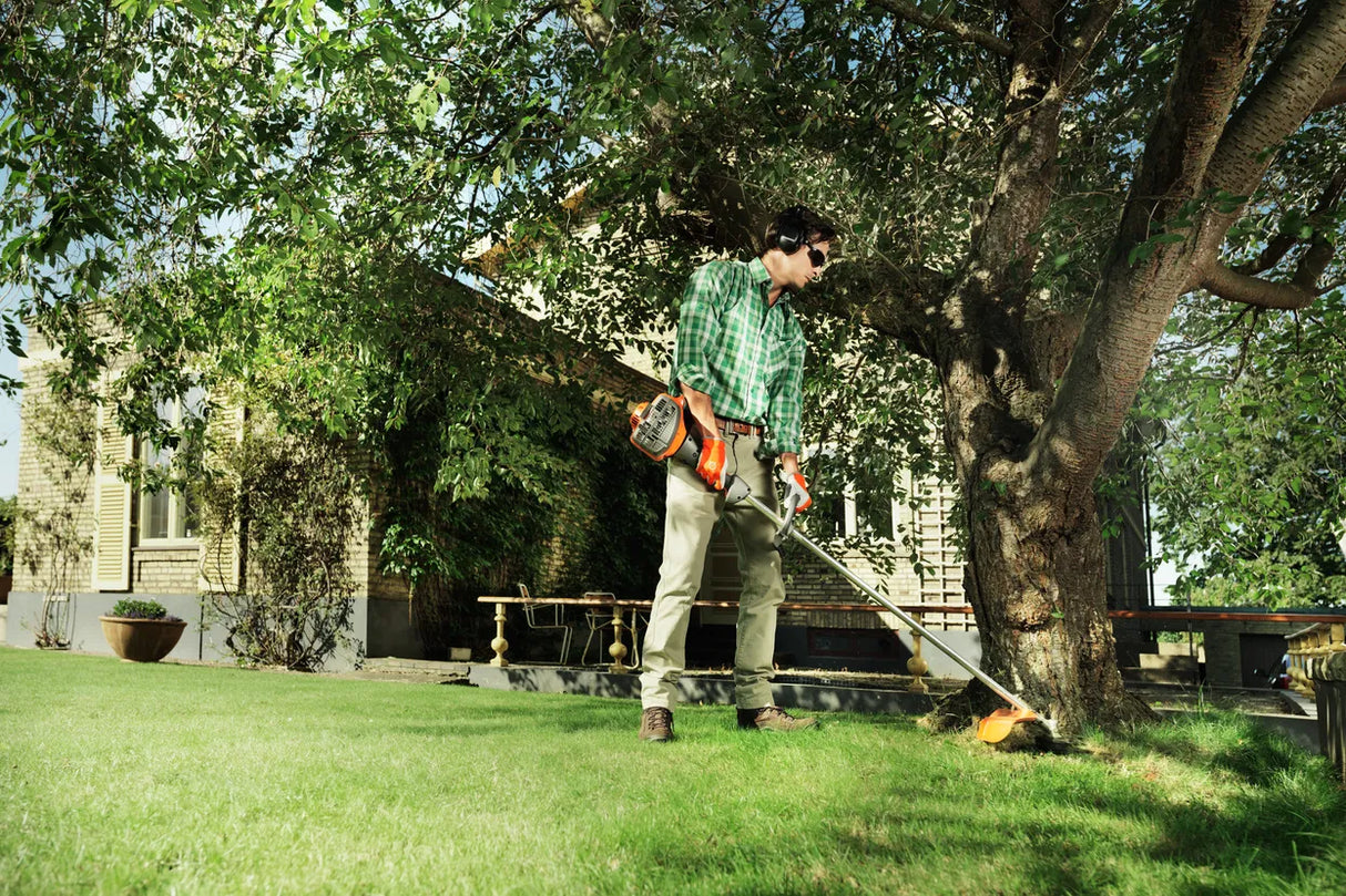 Husqvarna 122L Trimmer #970796102