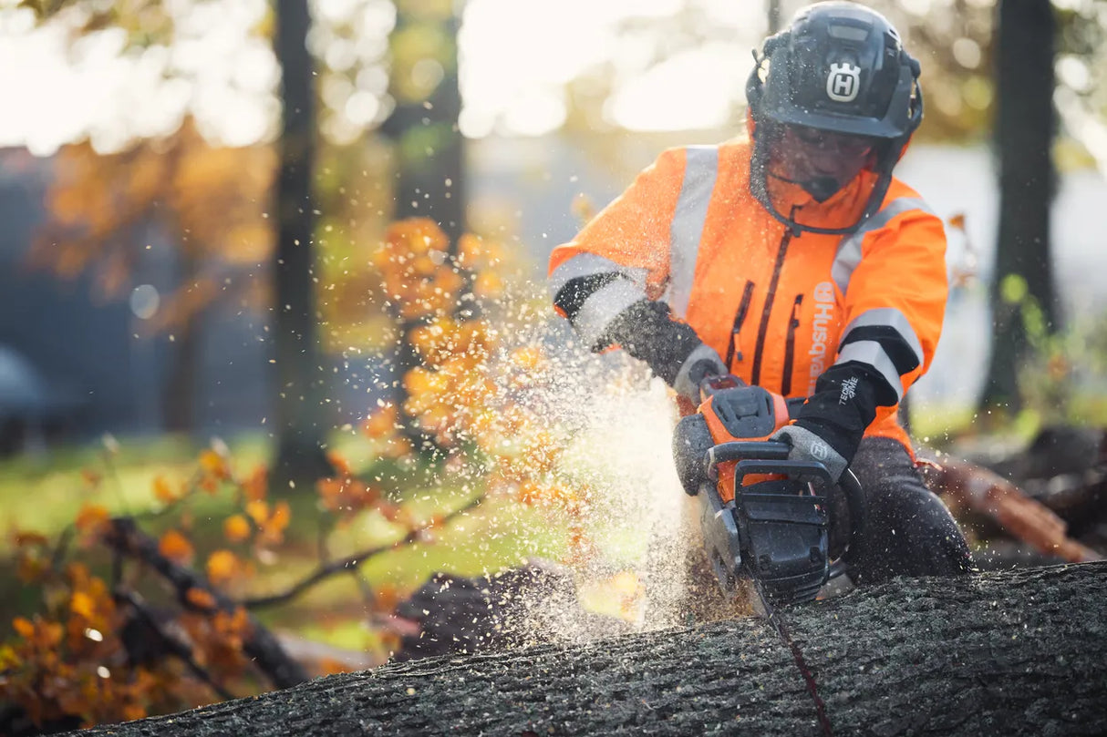 Husqvarna 550i XP® G® Heated Handle Chainsaw