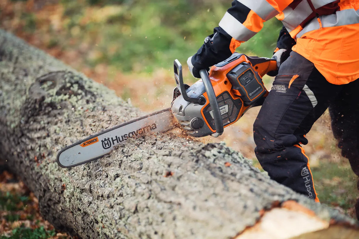 Husqvarna 550i XP® G® Heated Handle Chainsaw