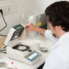 PCE MA 110 Halogen Moisture Analyzer