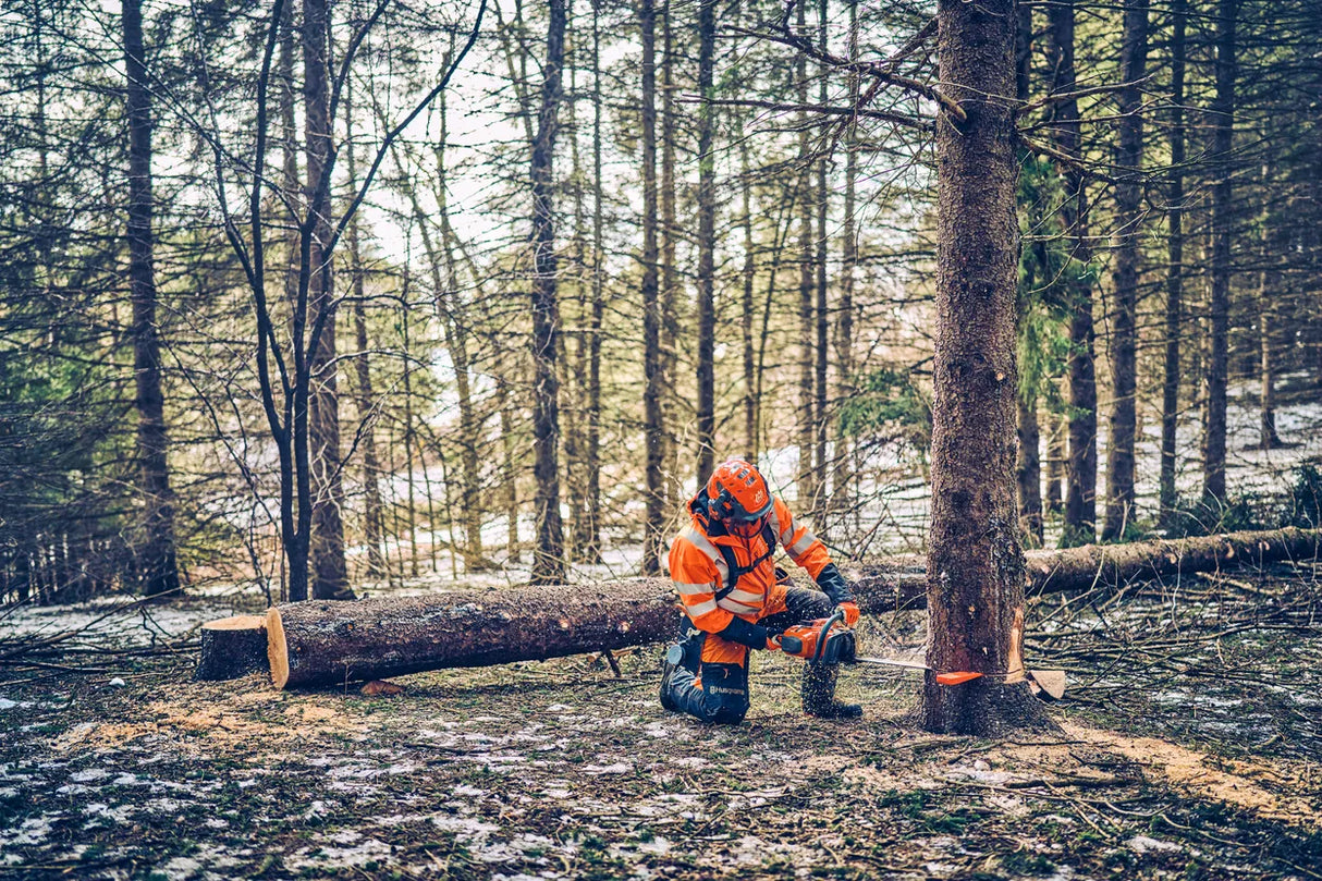 Husqvarna 562 XP® G Mark II Heated Handle Chainsaw